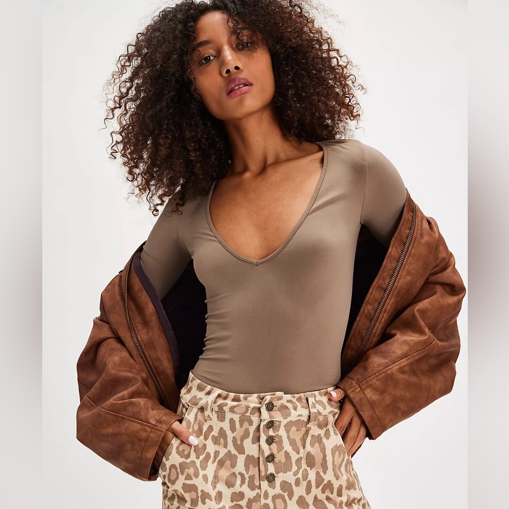 Free People Seamless Solid Deep V - image 1